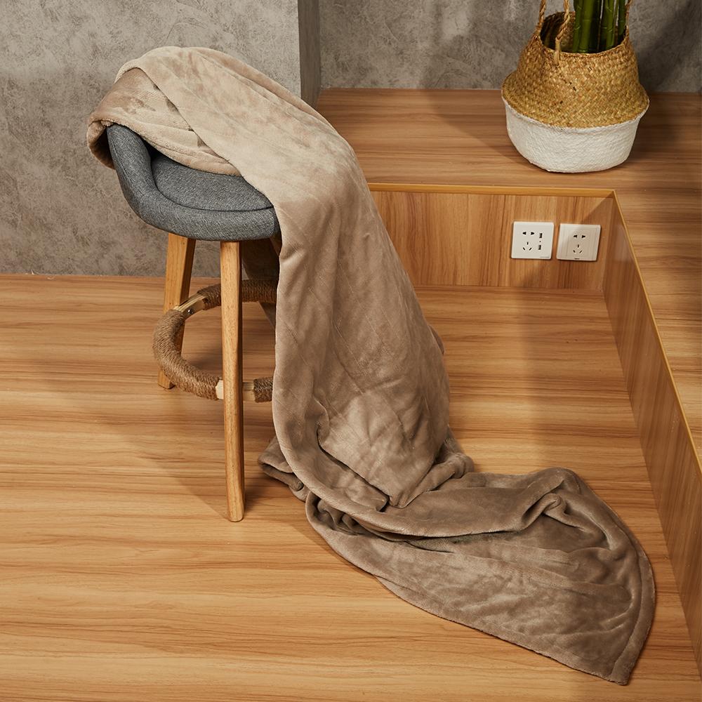 Taupe sähkölämmitteinen peitto 77 x 84 tuumaa, pörröinen veluurihuopa